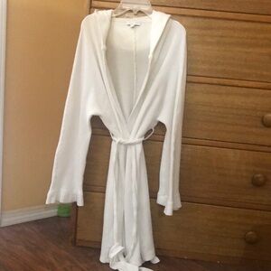Topshop 3/4 white robe, size small
